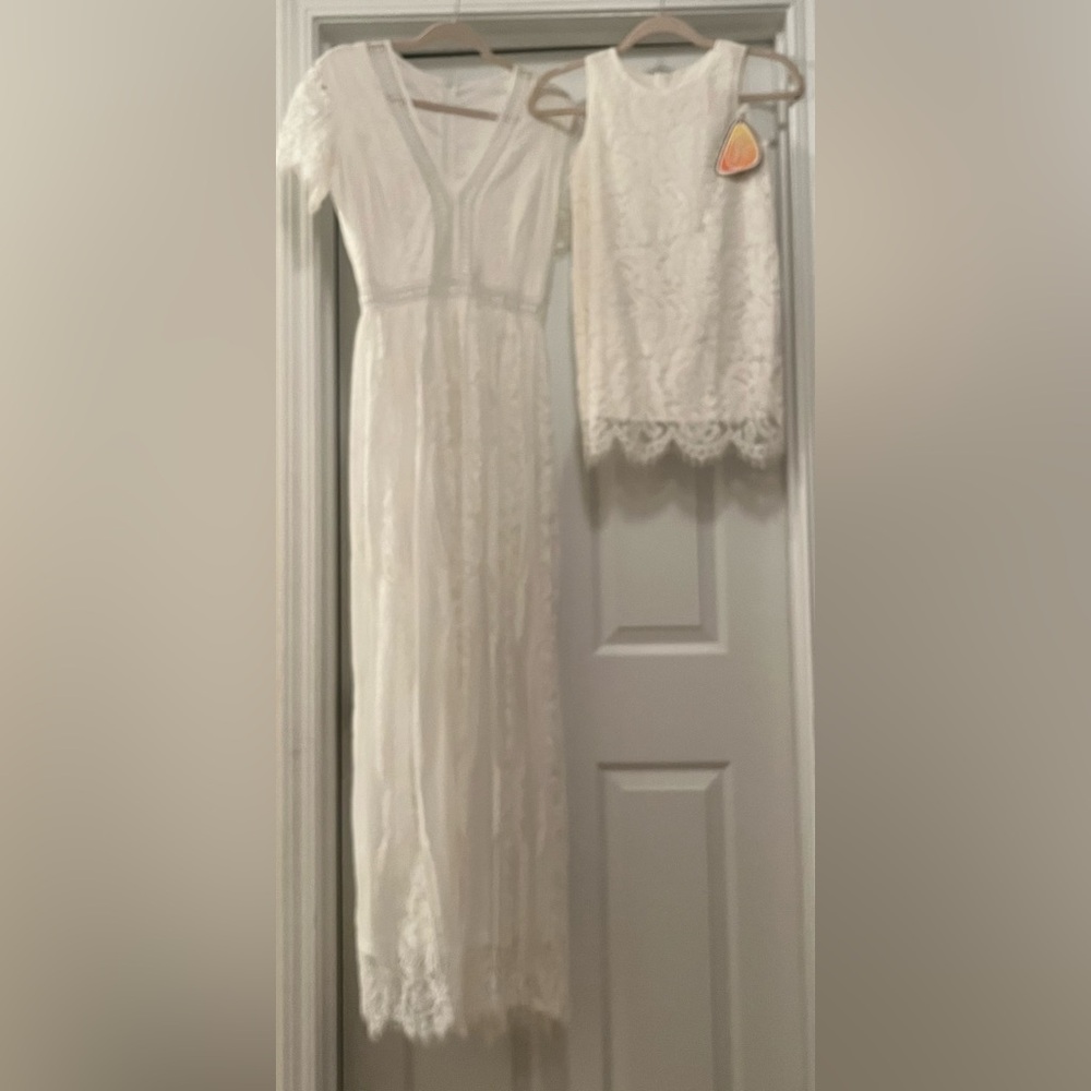 White Lace Mommy and Me Clothes Fancy Dresses. Adult size 4-6 and child size 6-7